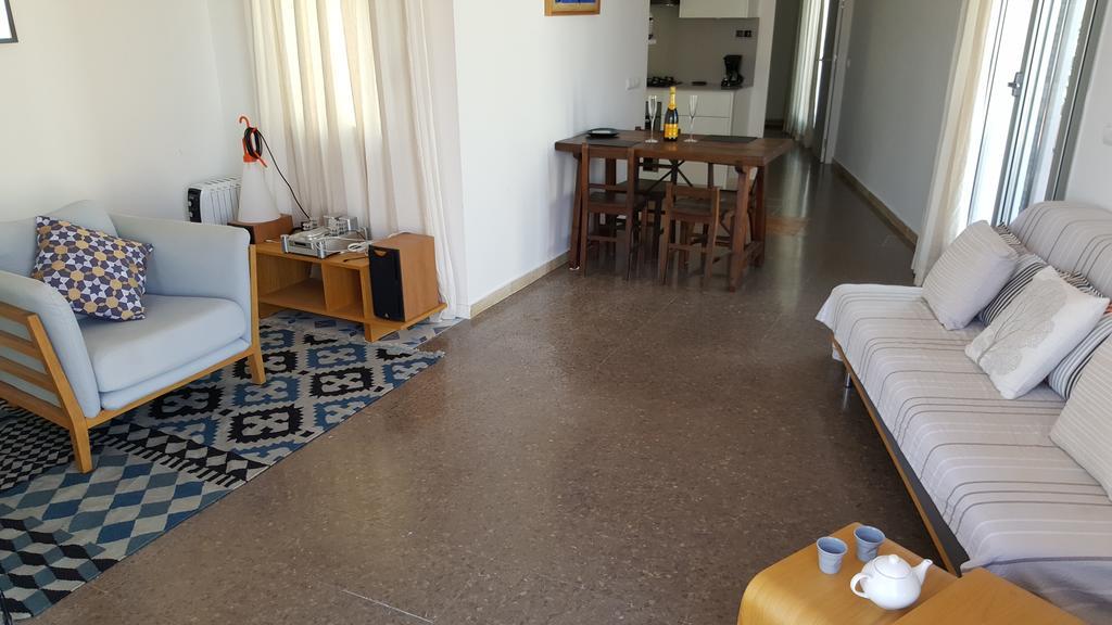The Sky Attic Apartment Ситжес Екстериор снимка